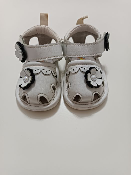 Продам босоножки  "Совёнок"