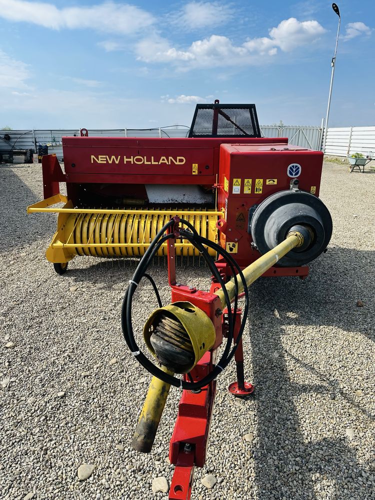 Balotiera presa de balotat new holland 570 si welger ap 500