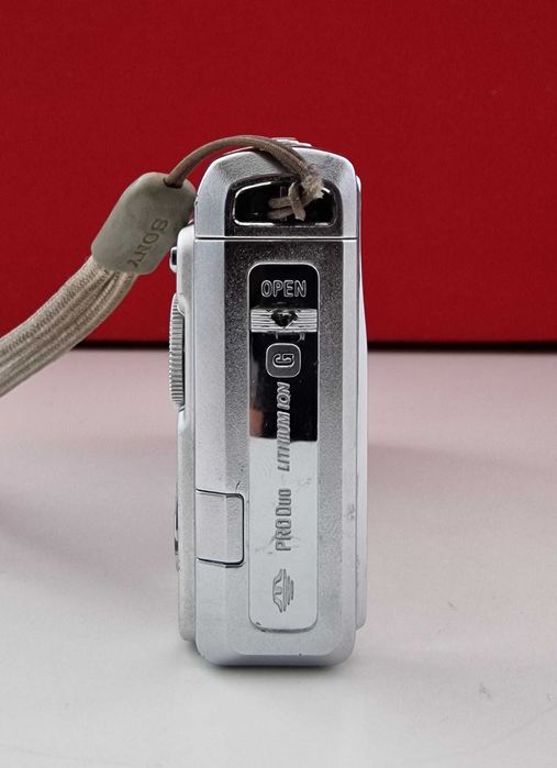Sony Cyber-shot DSC-W200 Silver (2007) Camera digitala