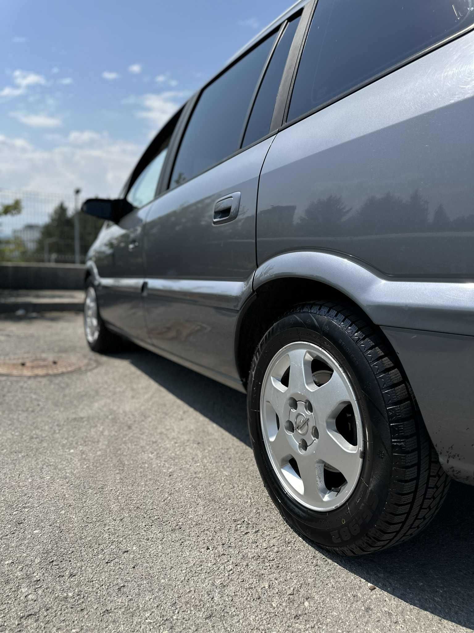 Opel Zafira 2.0 DTI, 100 к.с., автомат, 7 места – 2005 г.