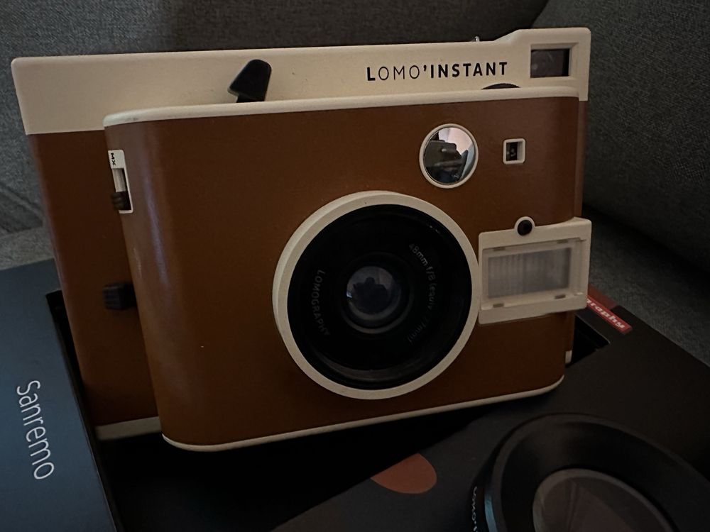 Фотоапарат за моментни снимки Lomo instant