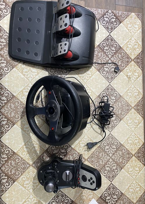 Volan Logitech G25 + Pedale + Schimbator | 900° | Stare foarte buna