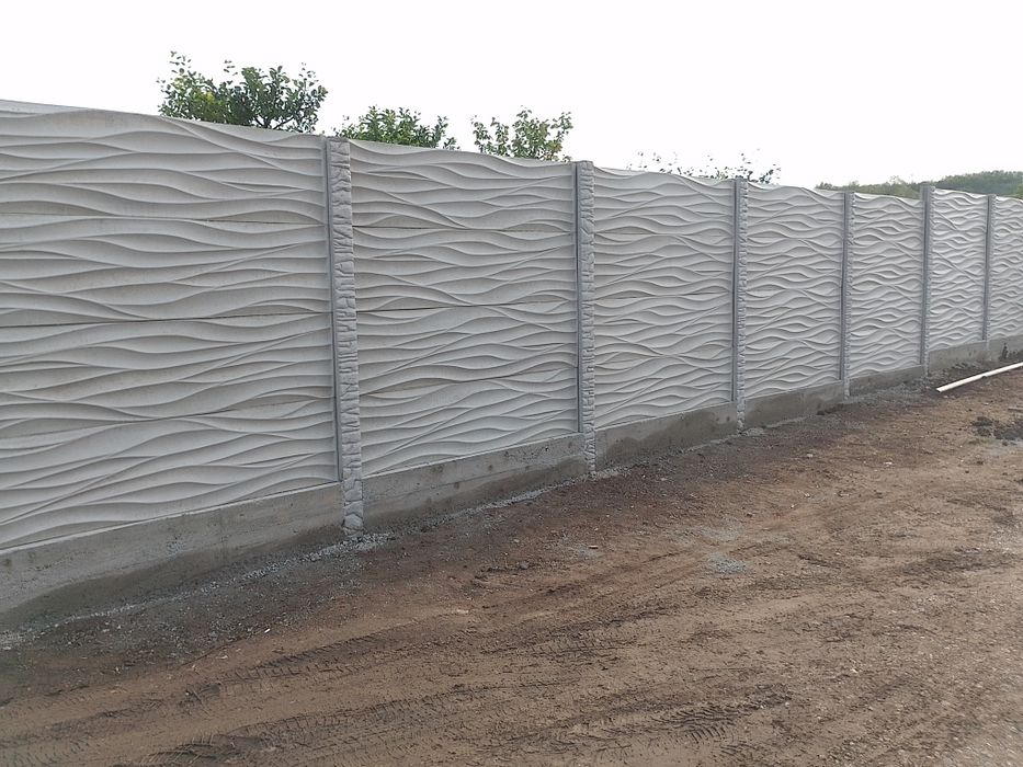 Gard din placi de beton