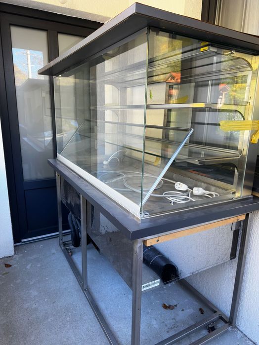 Vitrină frigorifică