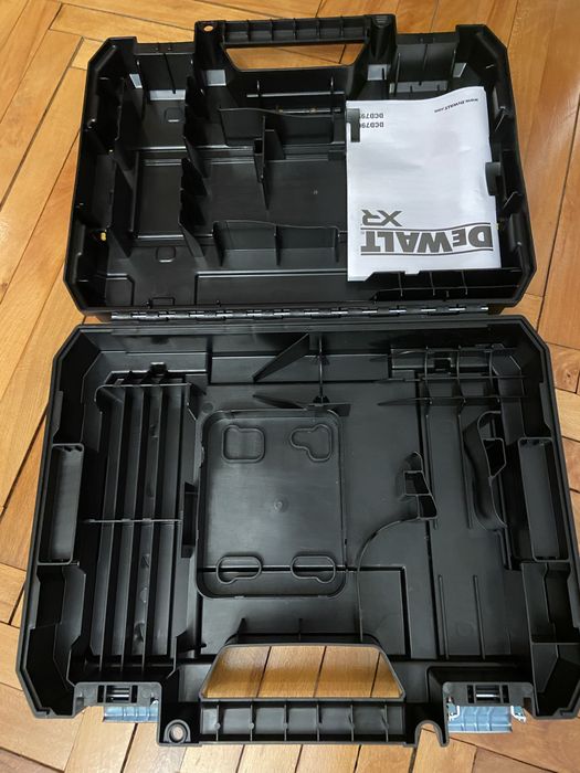 Valiza/Geanta pt.DCD795 & accesorii (inc&2x2Ah), noua originala-DeWALT
