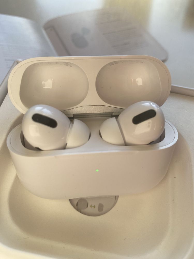 Air Pods Pro APROAPE NOI folosite o saptamana