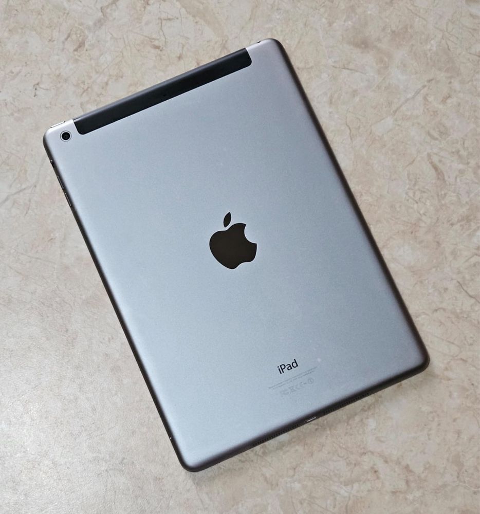 iPad Air model cu SIM Cellular + Wifi