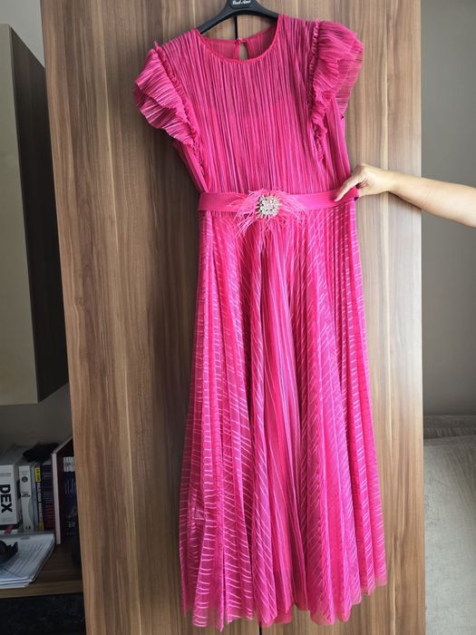 Vand rochie marimea 42