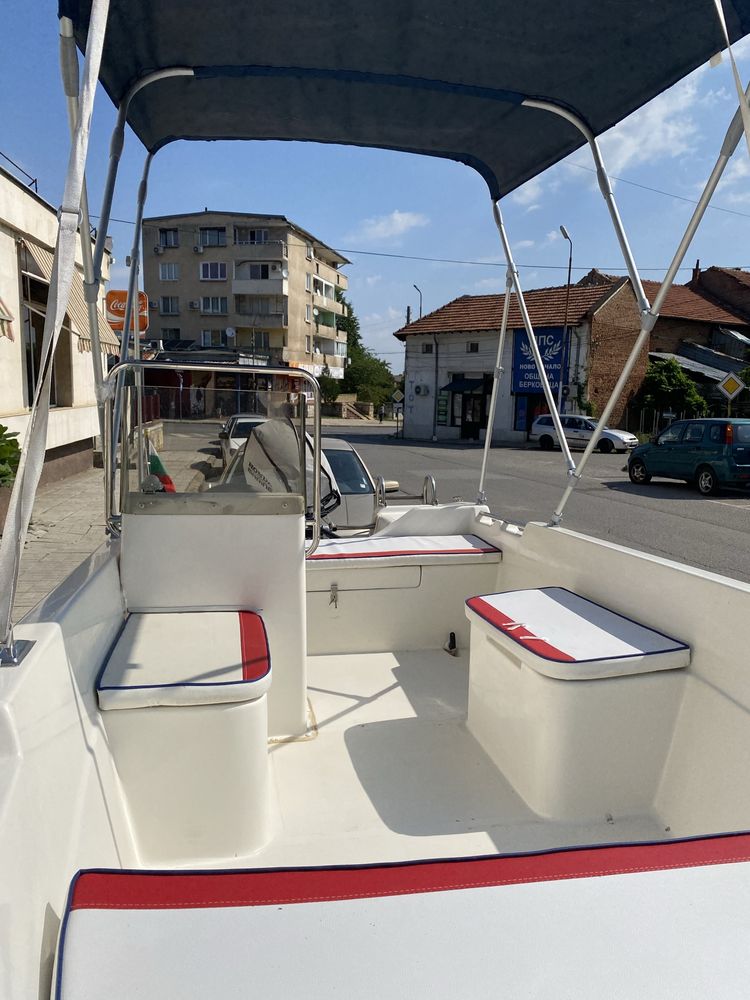 Моторна лодка SAFTER 450