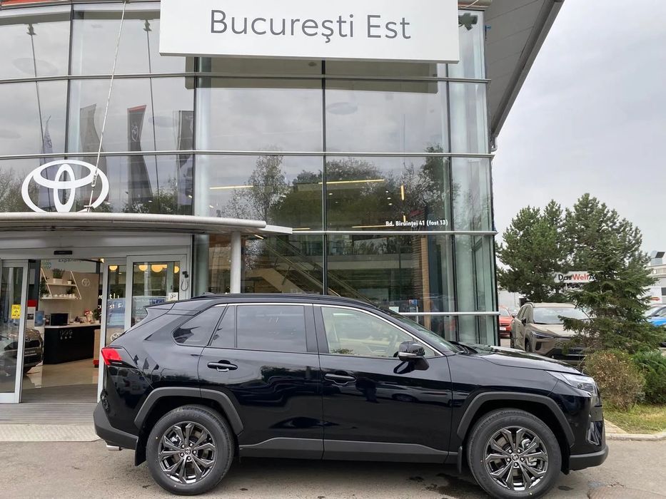 Toyota RAV4 Toyota RAV4 5usi 2.5 Hybrid Luxury HSD E-CVT 4x4