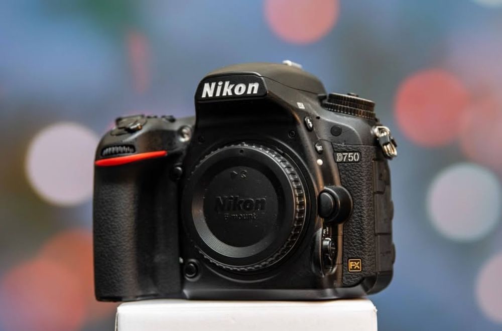 Тяло Nikon D750- 25 000 кадъра фул фрейм