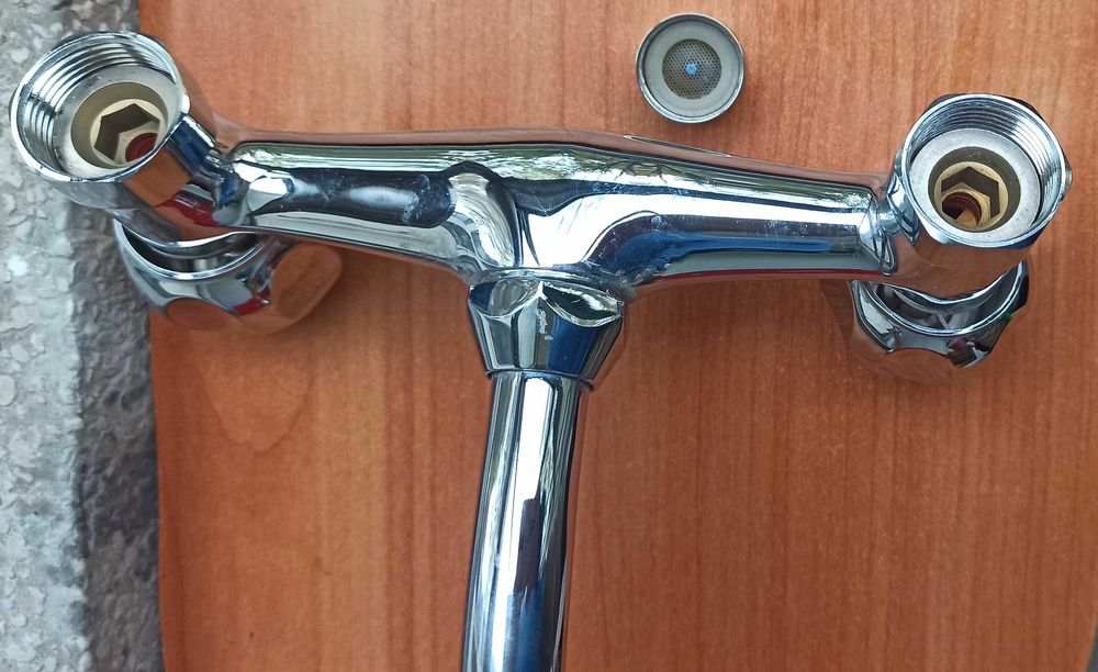 Стенна батерия с керамични глави за 5 €вро - 155 мм