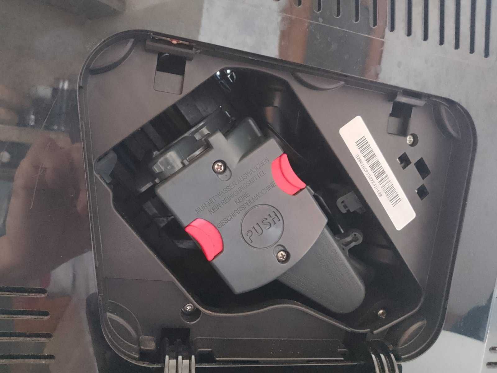 Кафе автомат Delonghi Autentica Plus кафе машина