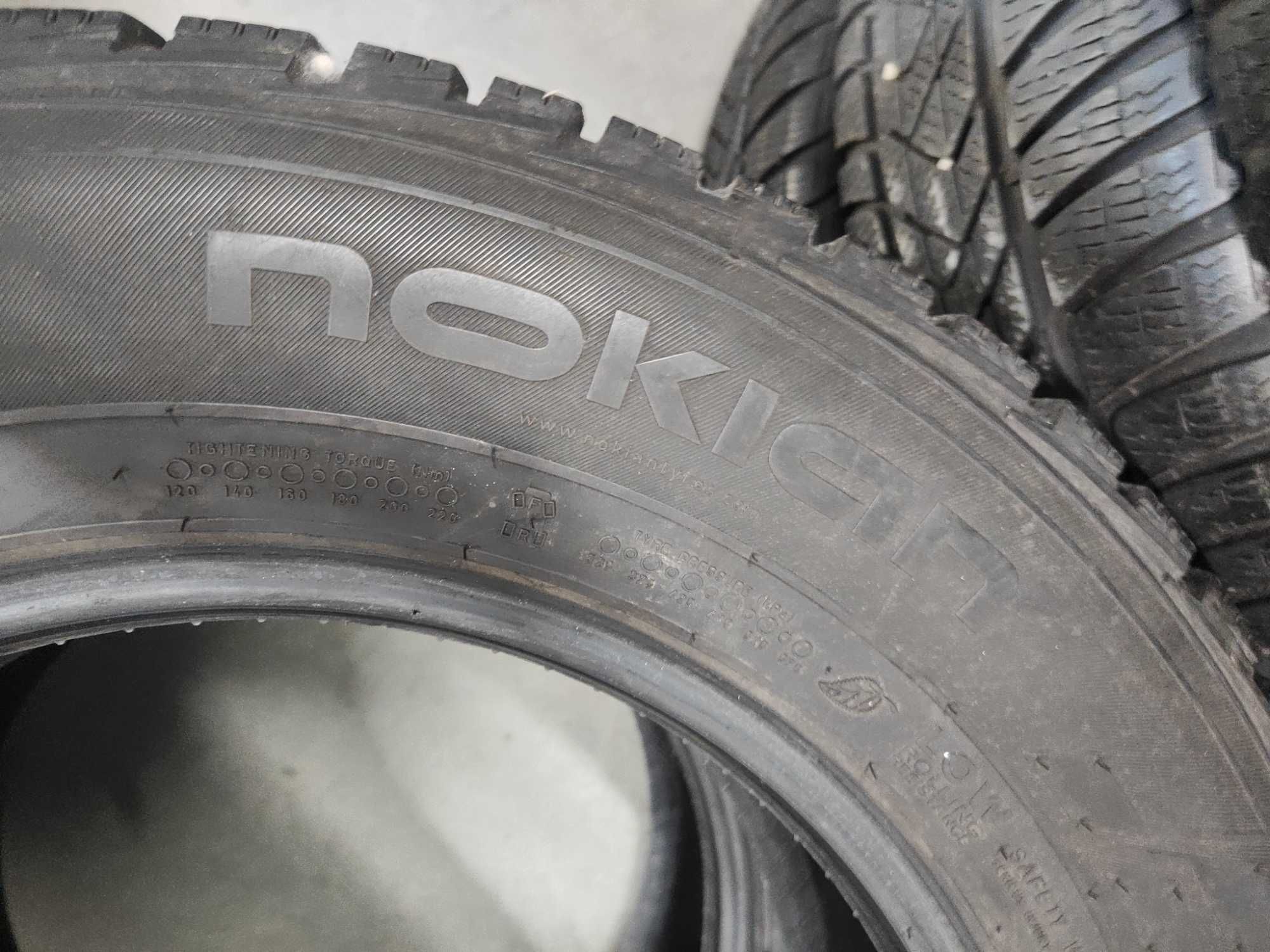 2бр.зимни гуми 215/65/16C Nokian