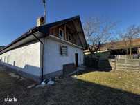 Casa de vânzare cu teren de 1600 mp, Dumbravioara, Ernei