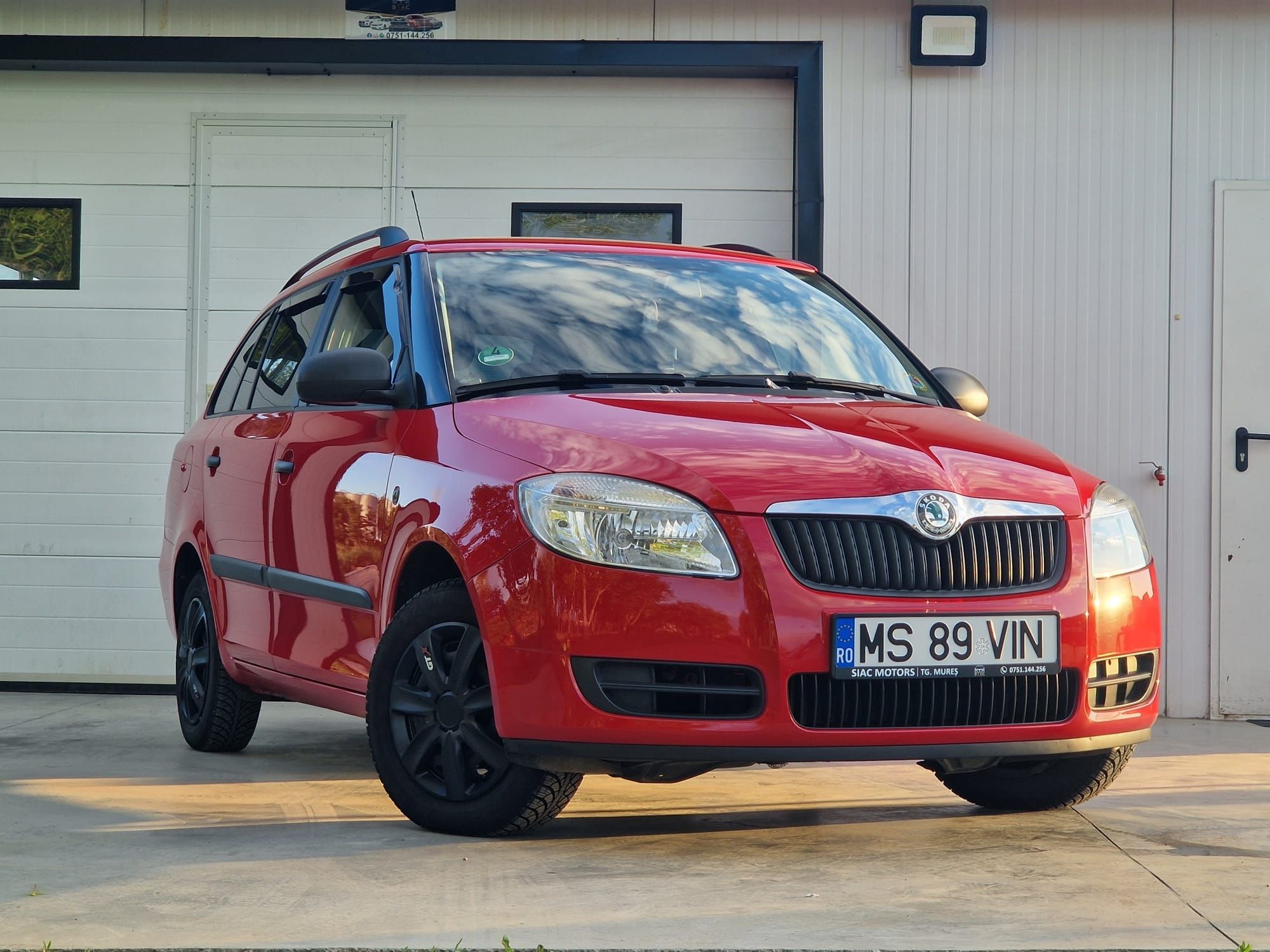 Skoda Fabia 118.000km 1.2 benzina Navi Camera 8 Roti