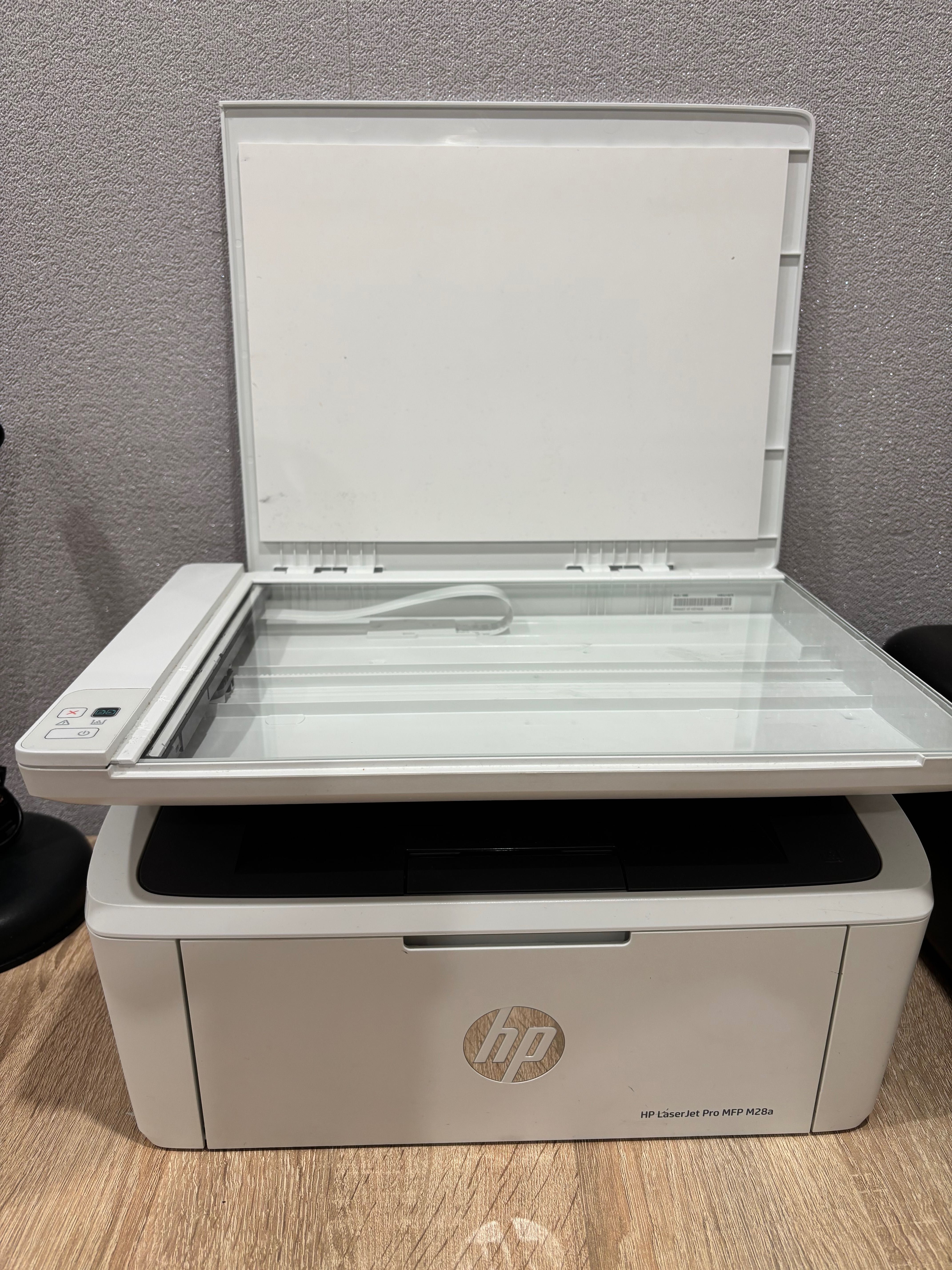 Принтер HP Laser Pro MFP M 028 a