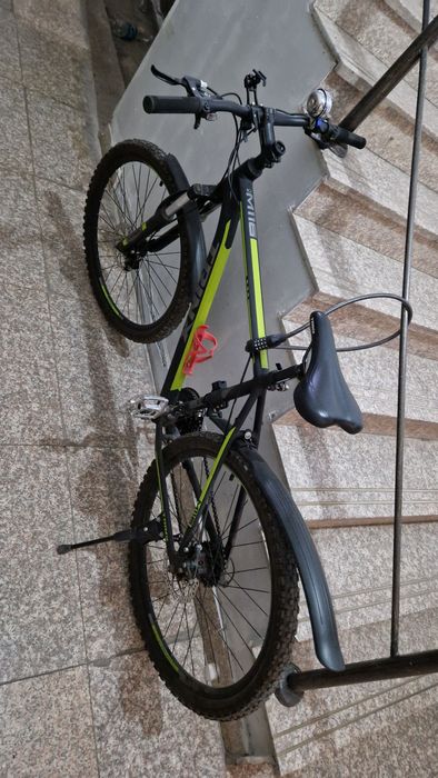 Продам велосипед горный рама 19 в отличном состоянии