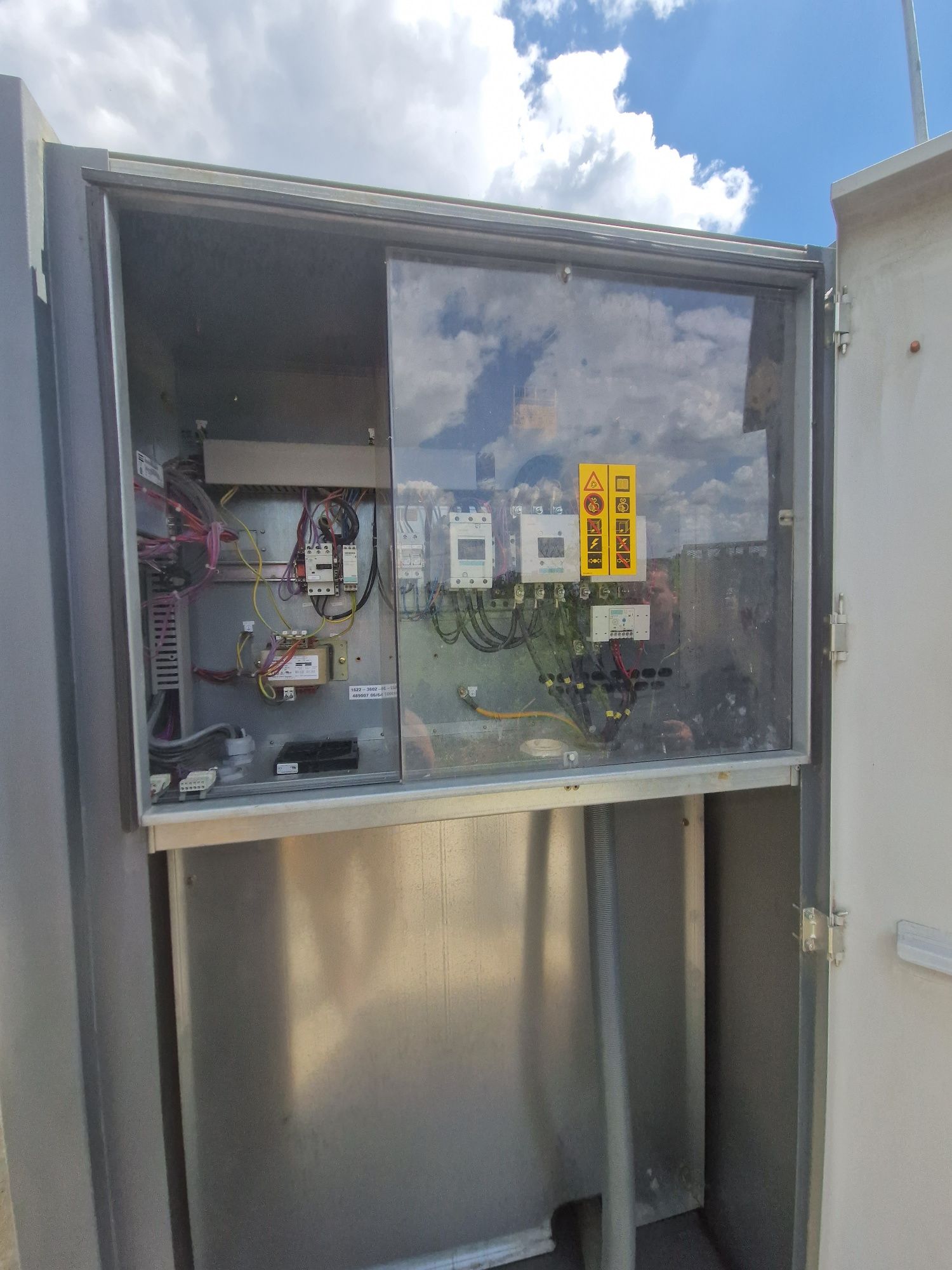 Compresor industrial Atlas Copco GA 90–90 kW–An 2006 accept schimburi