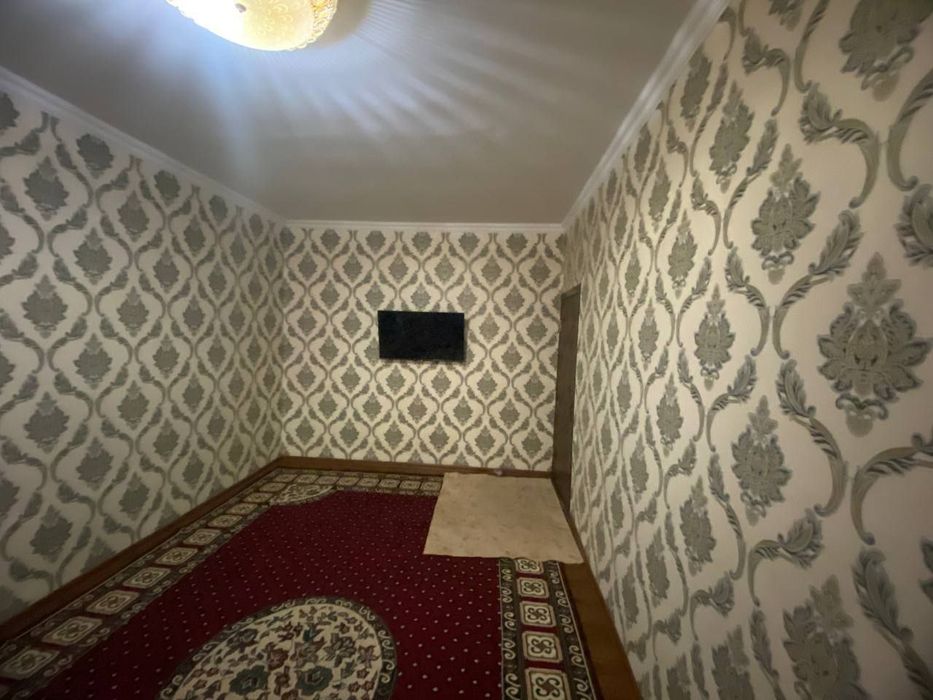 Юнисобод 7 2/2/4 сотилади