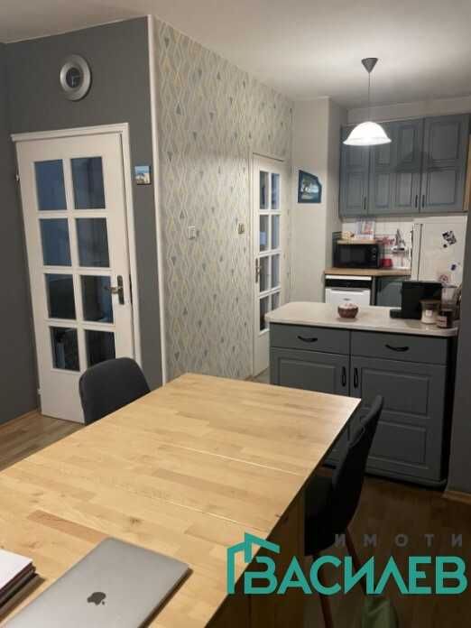 Продава 2-СТАЕН град София, Левски