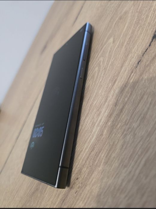 Vând sau schimb samsung s24 Ultra 5g 256 12 ram
