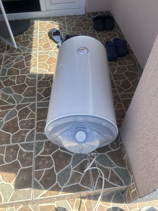 Boiler electric 50 litri nou