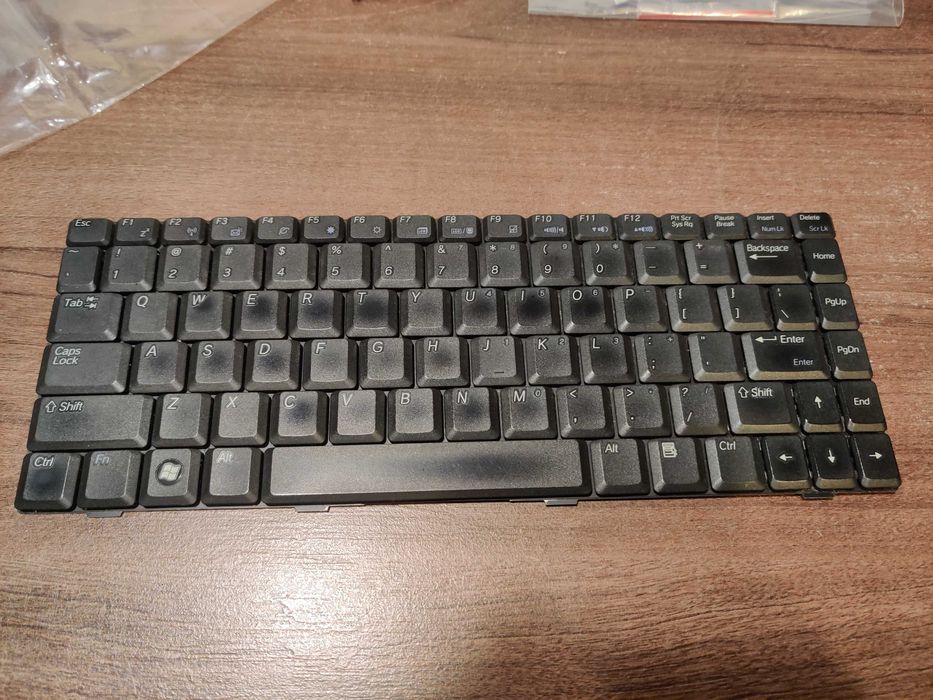 Componente laptop ASUS V6000 (V6J, V6V),  W7S/W7Sg: tastaturi, fan etc