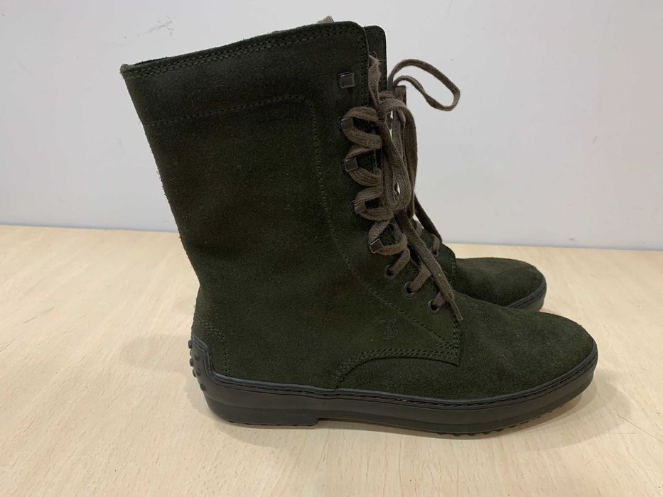 Ghete dama Tod's combat din piele intoarsa cu talpa Vibram 39