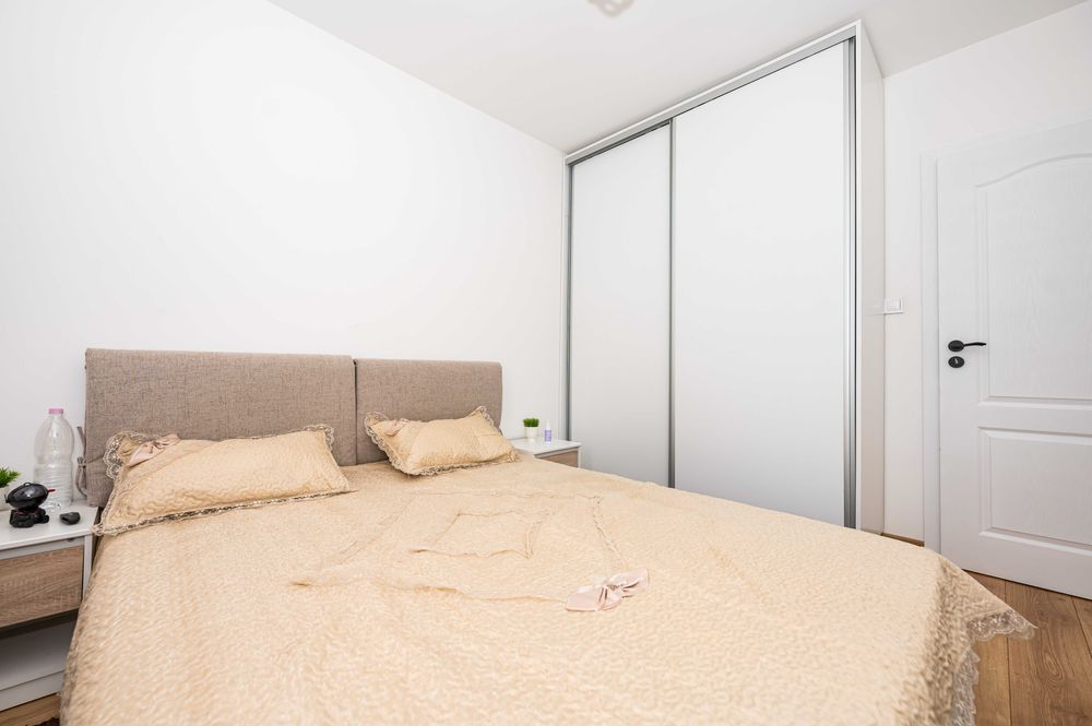 Продава се Тристаен апартамент в Пловдив, Въстанически - 83 кв.м за 1858 €/кв.м - Снимка #1