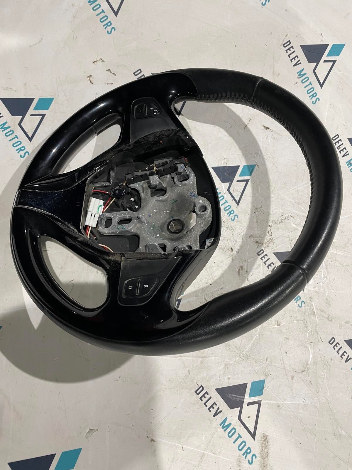 Волан, кормило от Renault Captur 1.5 DCI