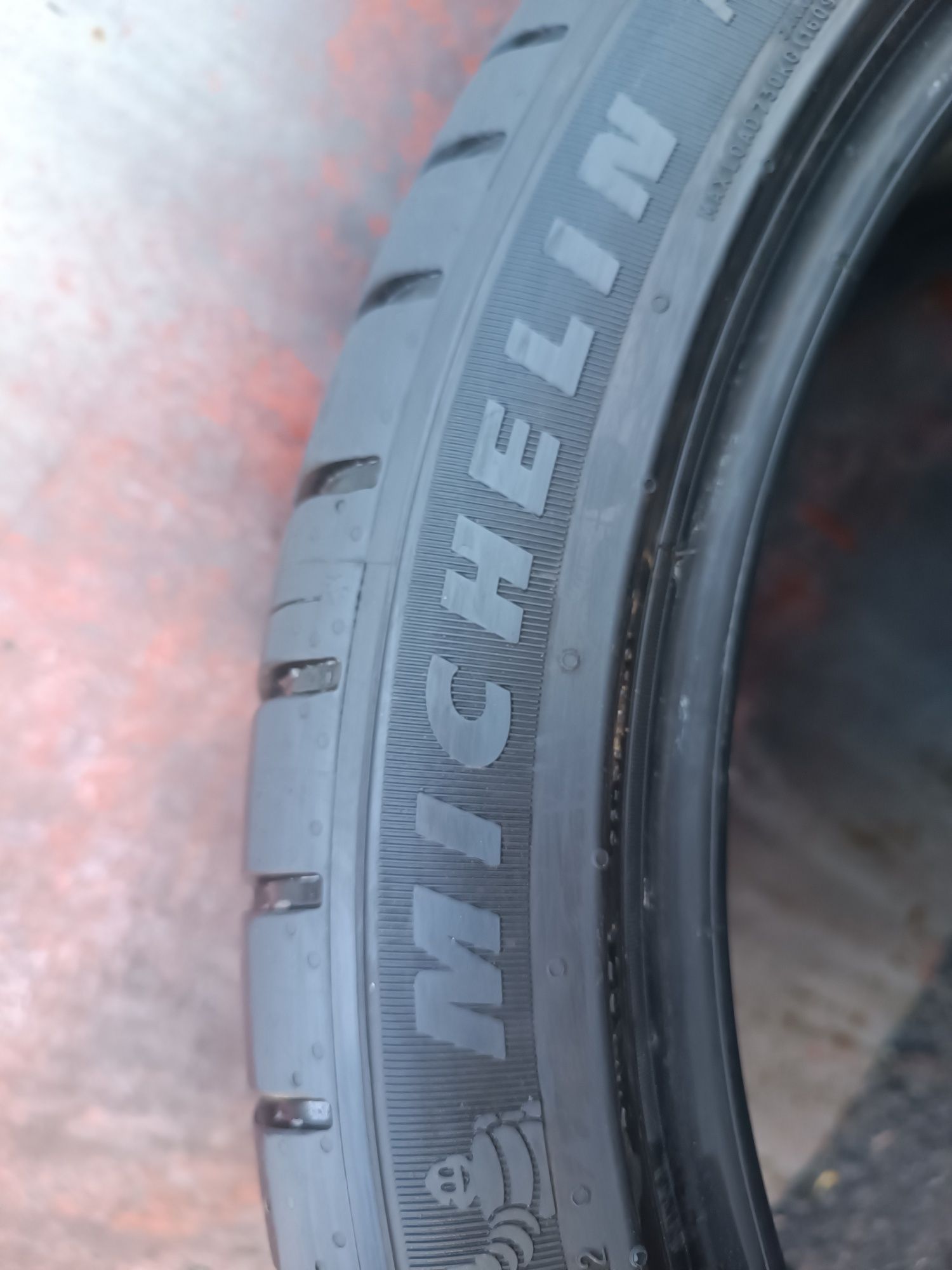 245/40/18 Michelin Дот 1225