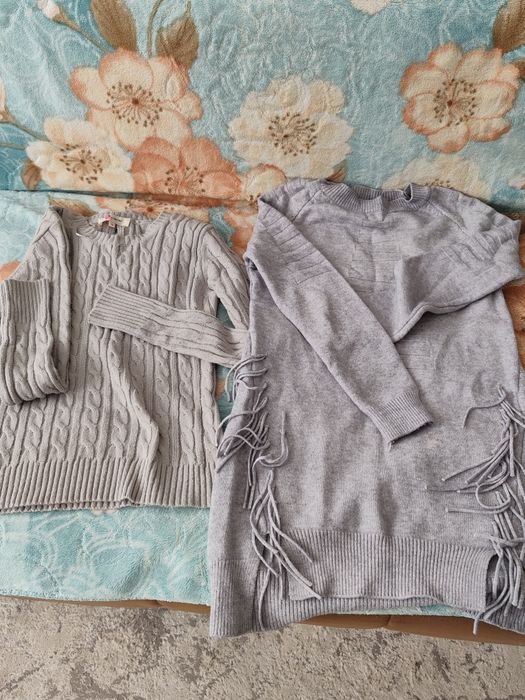 Отдам кофточки на девочку