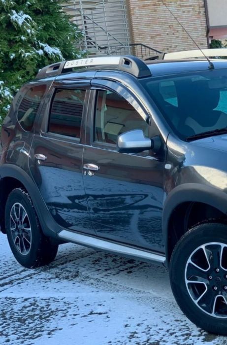 Deflector capota paravanturi duster