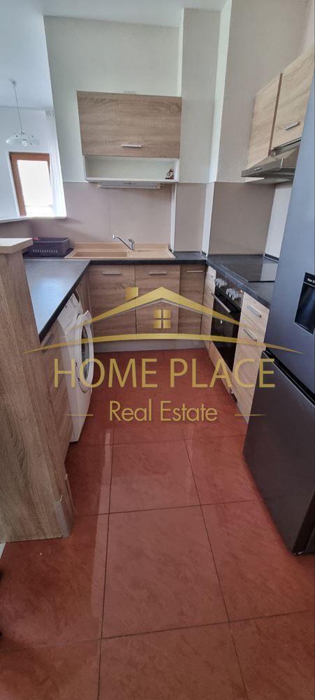 Продава се Двустаен апартамент в Варна, Бриз - 84 кв.м за 2715 €/кв.м - Снимка #1