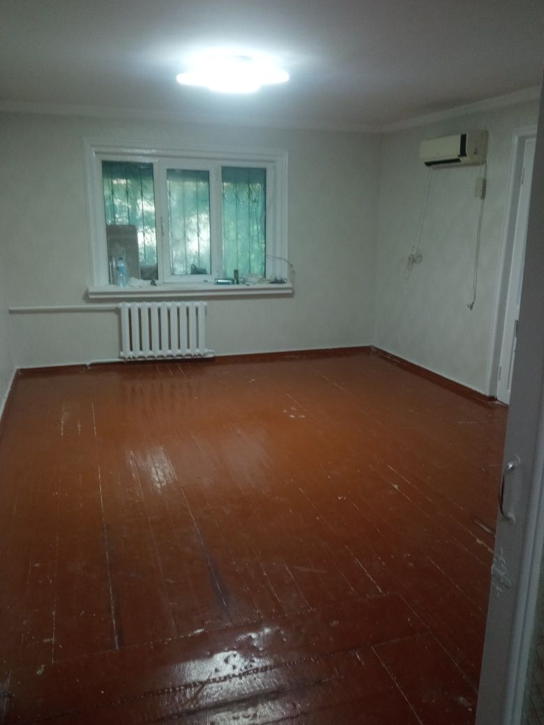Срочно Продам 1 комнатную квартиру в спутник 4