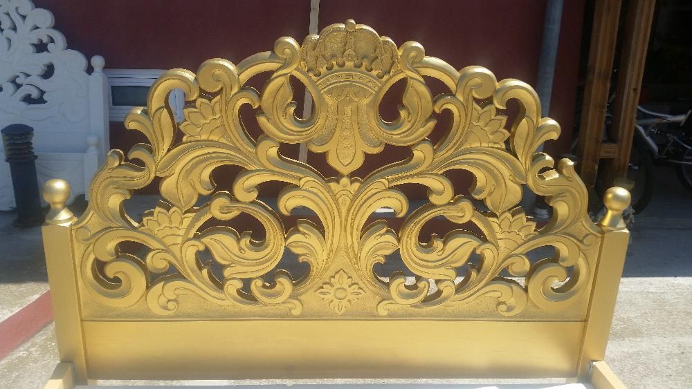 Pat dormitor sculptat auriu