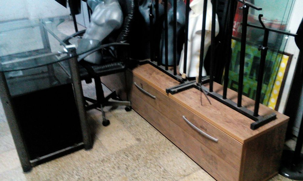 Мъжки торсове и манекени