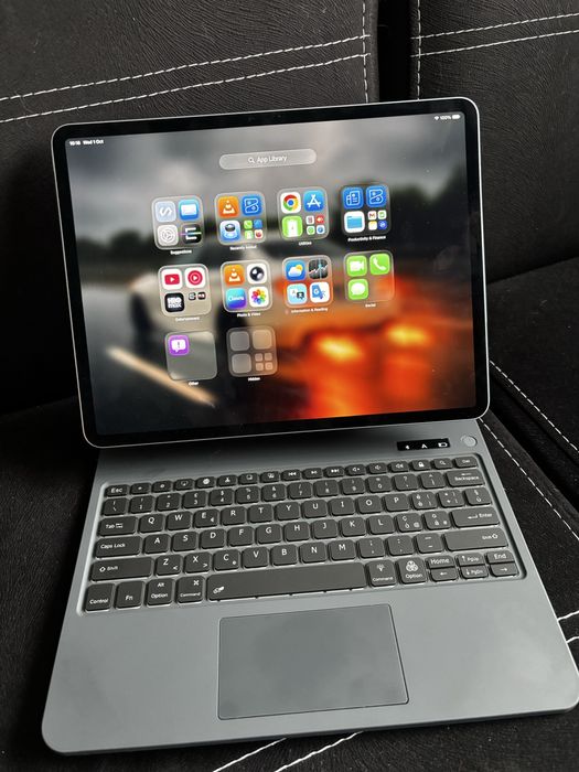 Клавиатура за iPad Pro / Air 12,9" и 13"