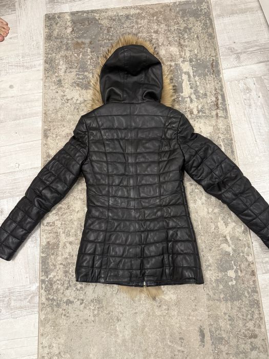 Vand geaca piele cu blana