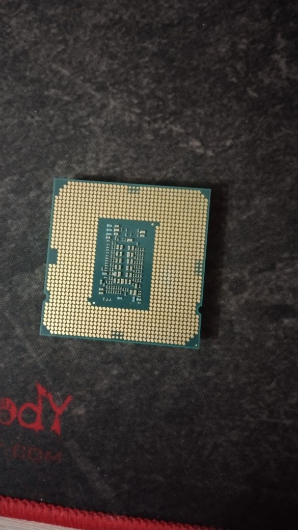 Процессор Intel core i3 10105