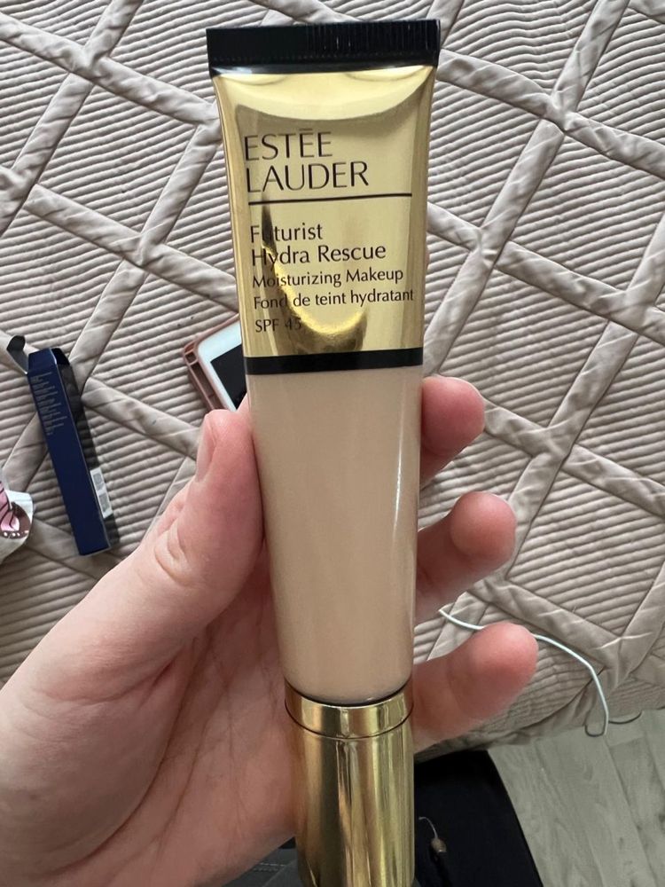 Estee Lauder futurist тональный