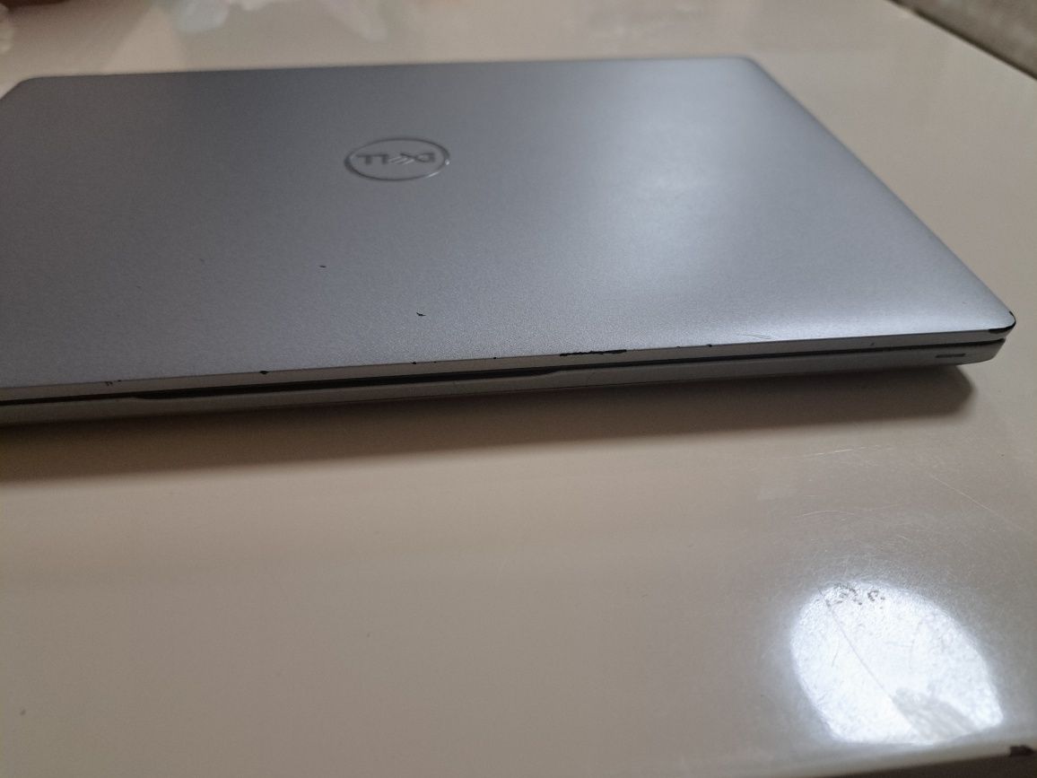 Лаптоп Dell Latitude 5410