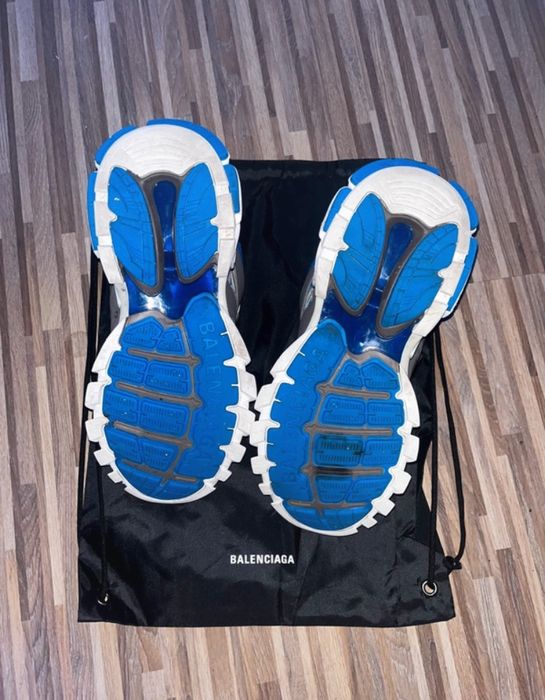 Balenciaga track