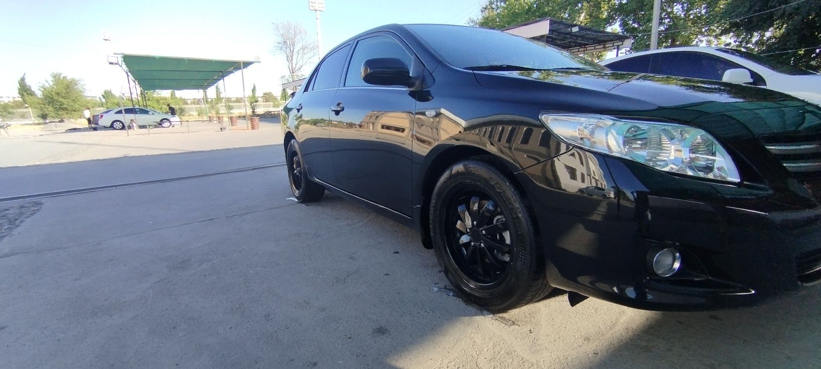 Toyota corolla сотлади