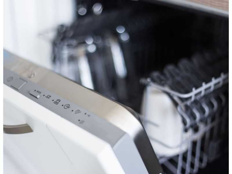 Преносим Мини Блендер Ninja Blast BC151EUBK – Компактен и Мощен