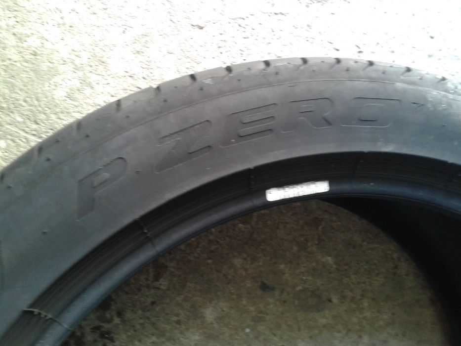 225/45/19'' 2бр Pirelli p zero RFT ,dot18г,6мм