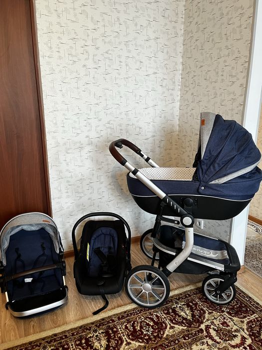 Коляска с автолюлкой