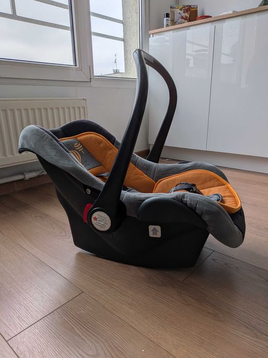 Бебешко столче за кола