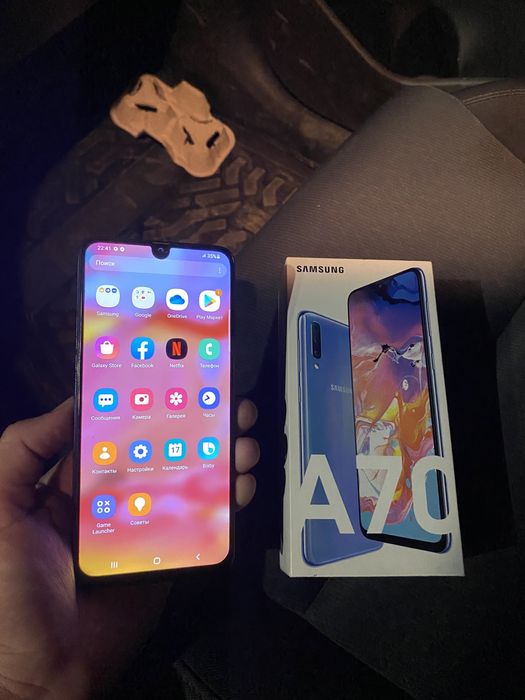 Samsung A70 128гб идеальный состояние